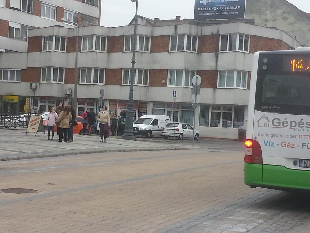 Szinva Apartman 미슈콜츠 외부 사진